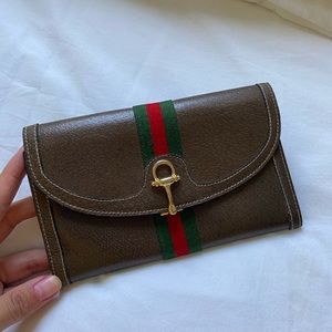 AUTHENTIC Vintage Gucci Wallet